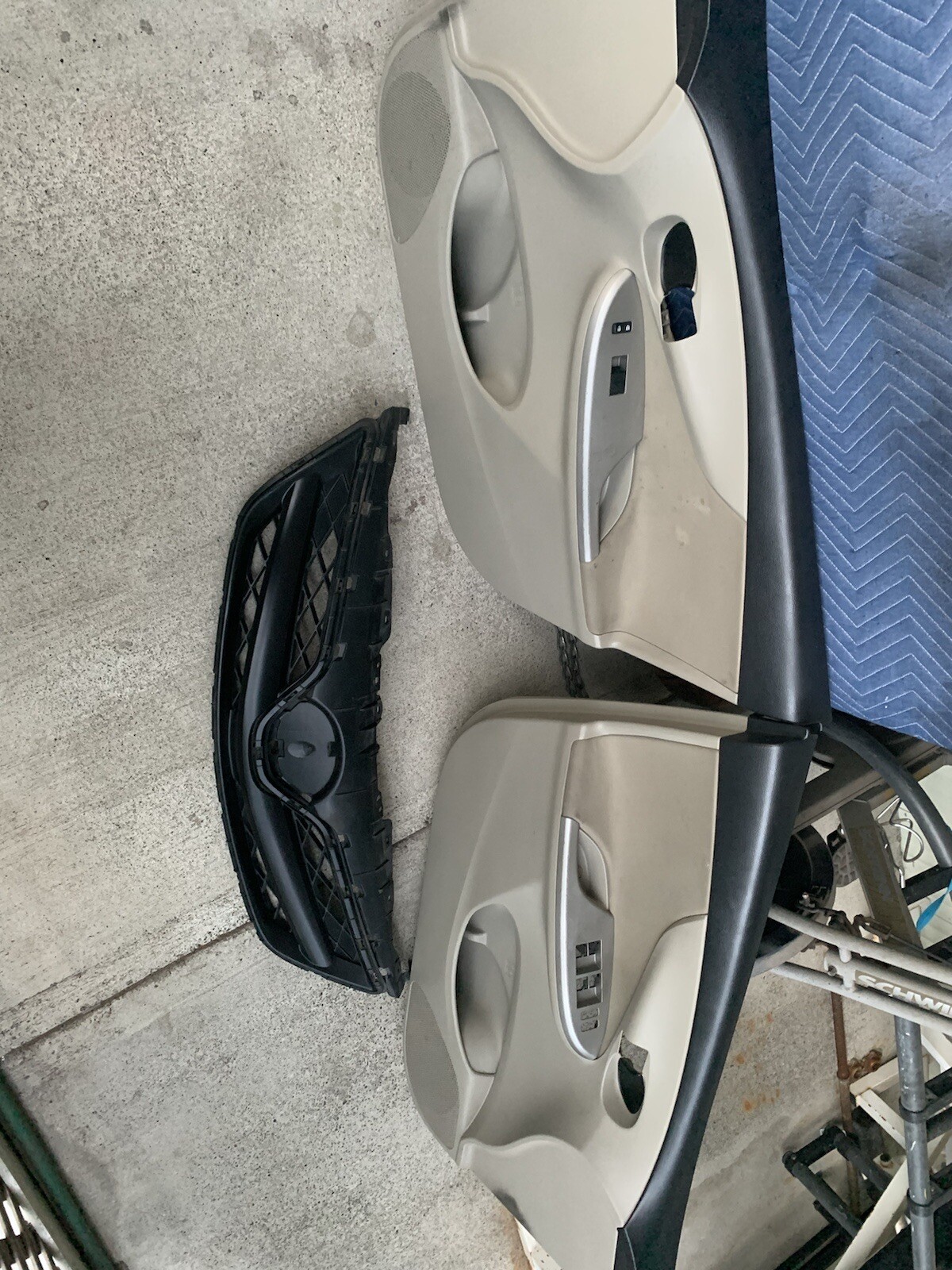 Picture 1 of 5