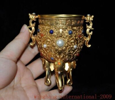 Tasse à Vin Ancienne Bronze Chinoise - Dorure 24 Carats, Incrustation De Gemmes, Dynastie, Hauteur 3,6 Pouces