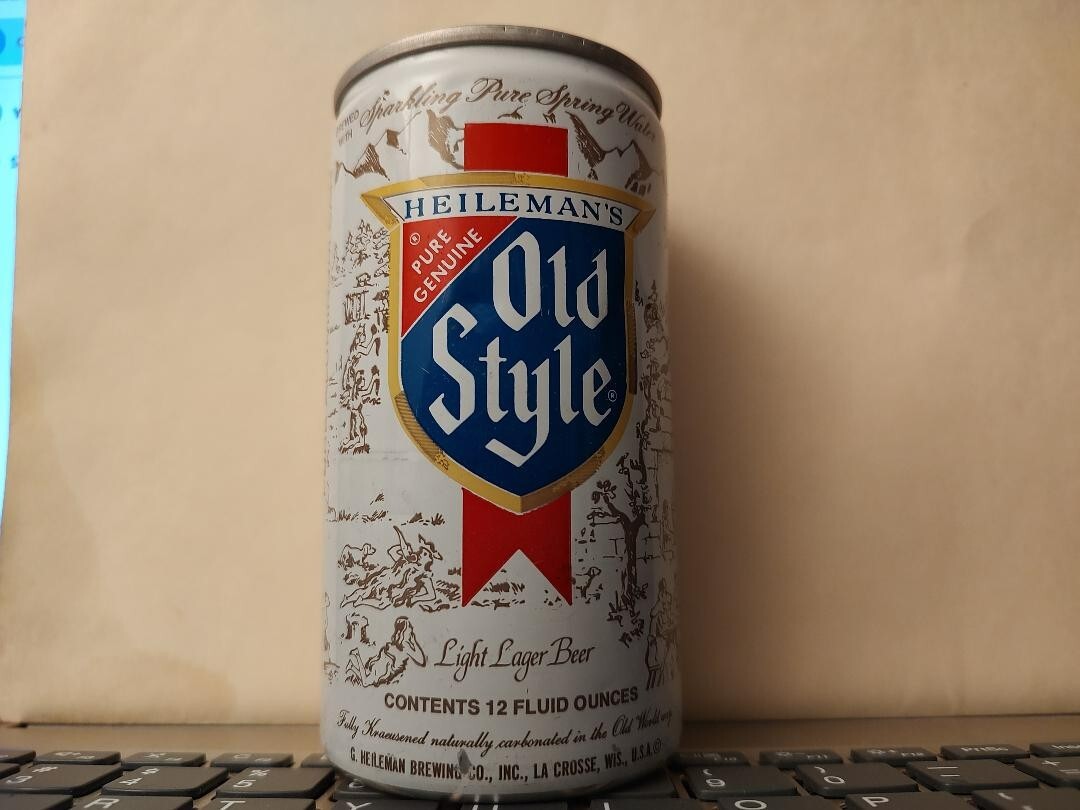 Heileman's Pure Genuine Old Style Light Lager Beer 12 oz Beer Can