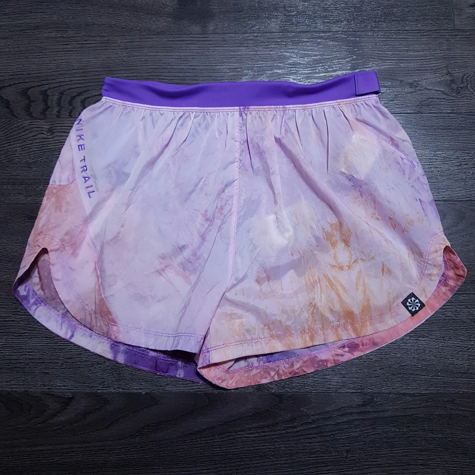 NIKE Mid-Rise 3" Lined Trail Repel Running Shorts Womens MEDIUM Purple Tie Dye