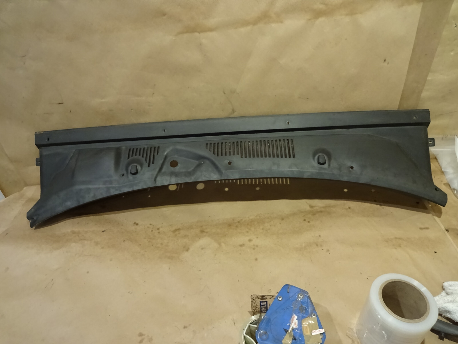Maserati 4200 - Front Center Under Windshield Cowl Plate - USED - P/N  66365800