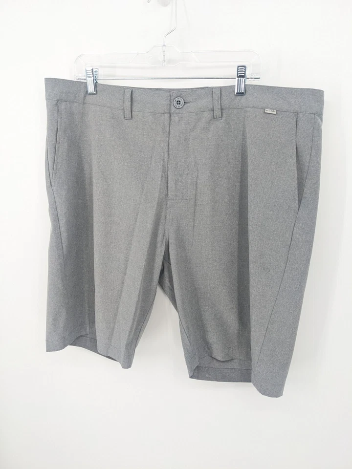 Travis Mathew Shorts Mens 40 Gray Golf Athleisure Performance Sporty Casual - Image 2 of 4