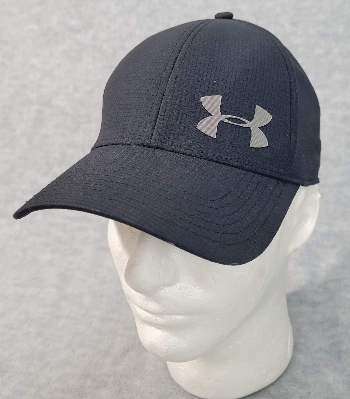 Under Armour Hat Cap UA Classic Stretch Black Vented Mens M/