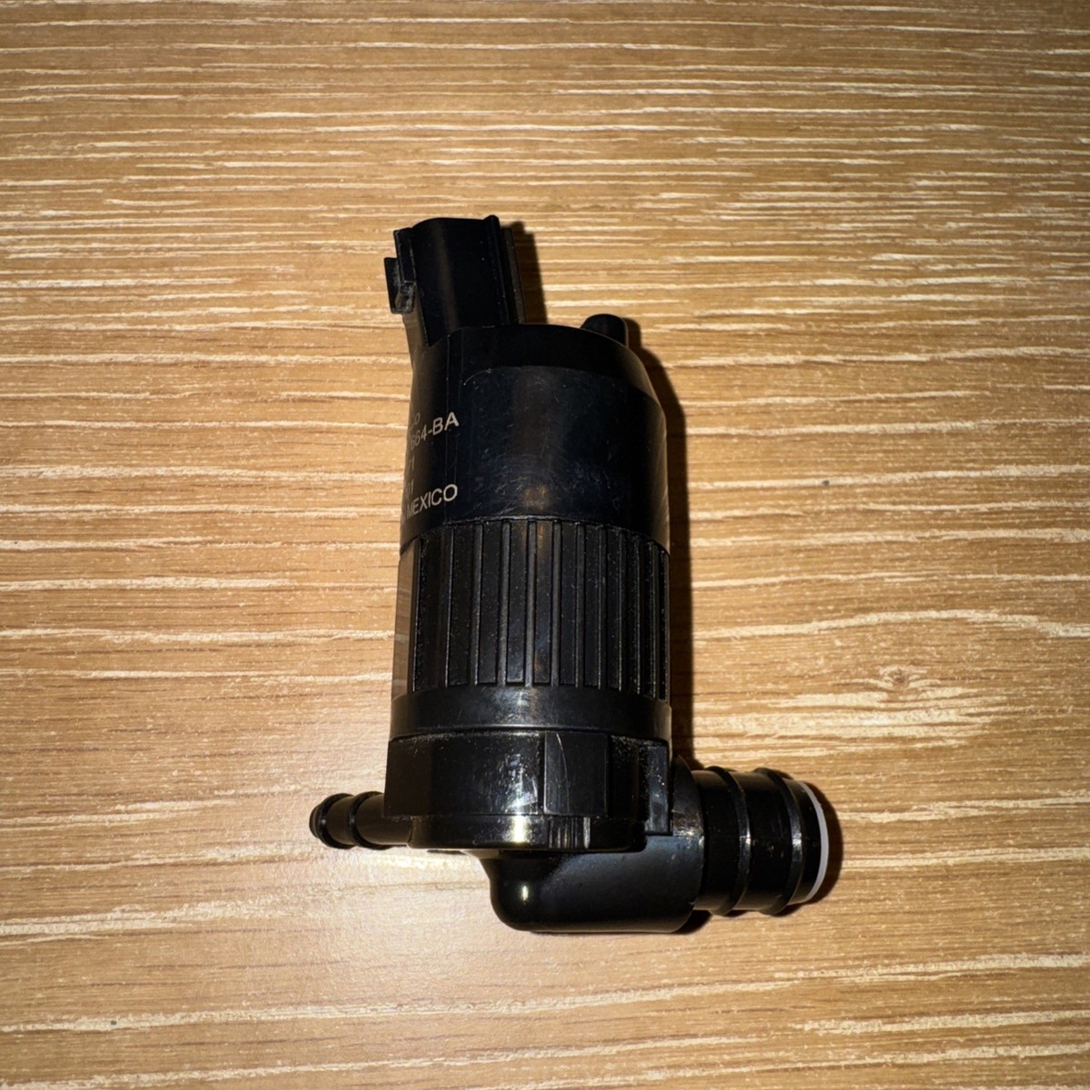 OEM NEW 2024 2025 Ford Mustang Windshield Washer Pump JL34-17664