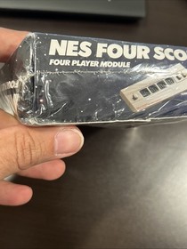 NINTENDO NES FOUR SCORE FOUR PLAYER MODULE ACCESSORY **BRAND NEW** Damaged Box