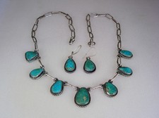 OLD NAVAJO STERLING SILVER & CARICO LAKE TURQUOISE NECKLACE & EARRINGS SET
