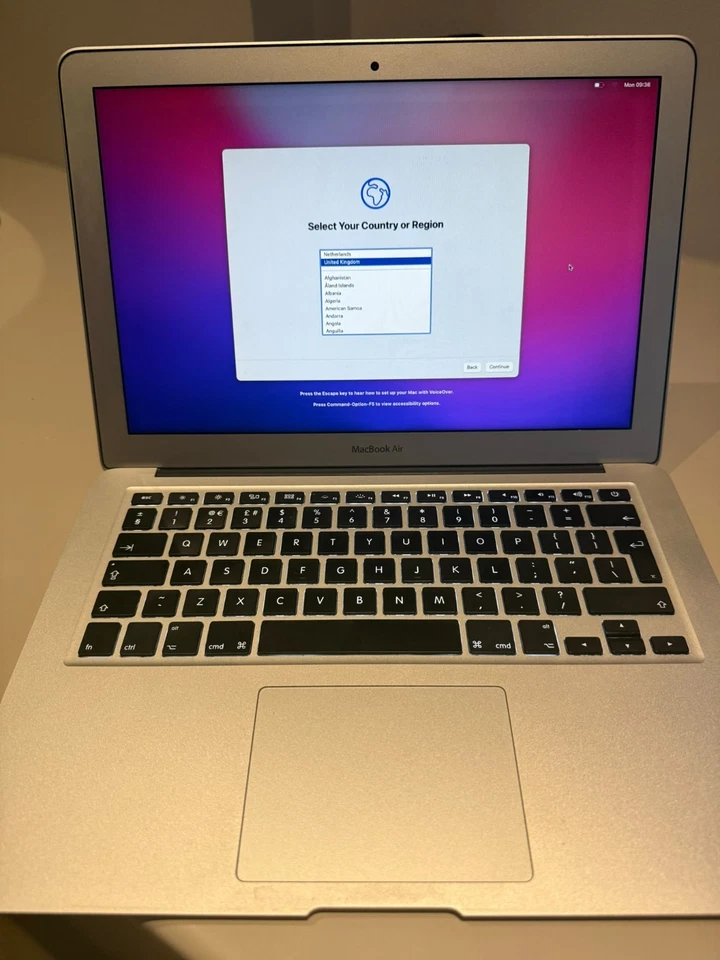 Apple MacBook Air 13" 2017 · i5 · 8GB · 125GB, photo 1 of 5
