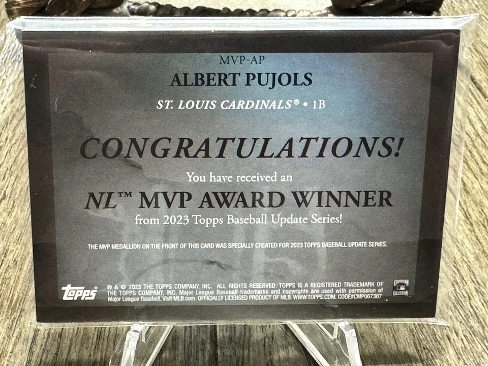 Albert Pujols 2023 TOPPS UPDATE SERIES 2009 NL MVP AWARD WINNER MEDALLION MVP-AP - Image 2 of 2