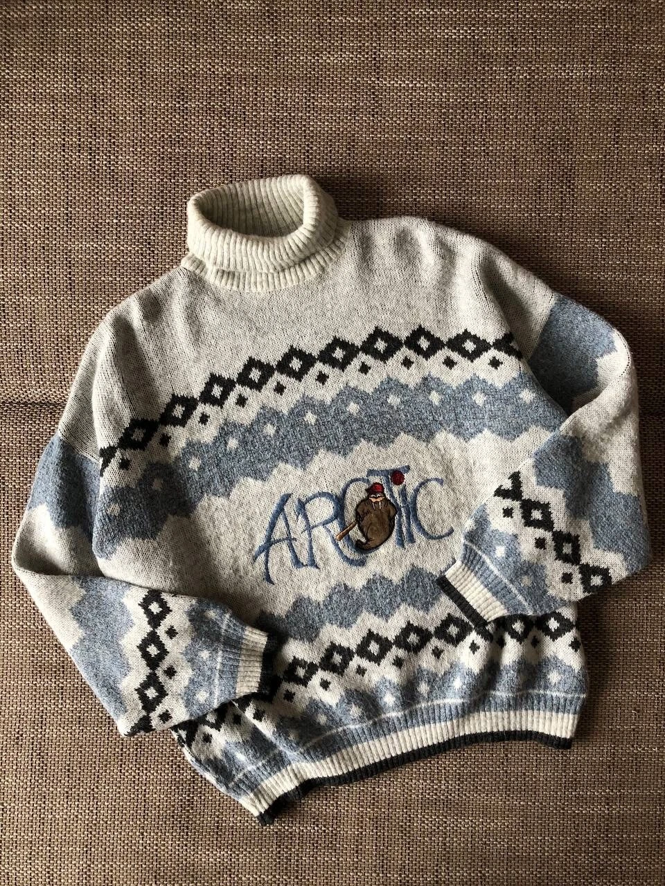 Vinci Arctic Walrus High Neck Wool Knit Sweater Vintage