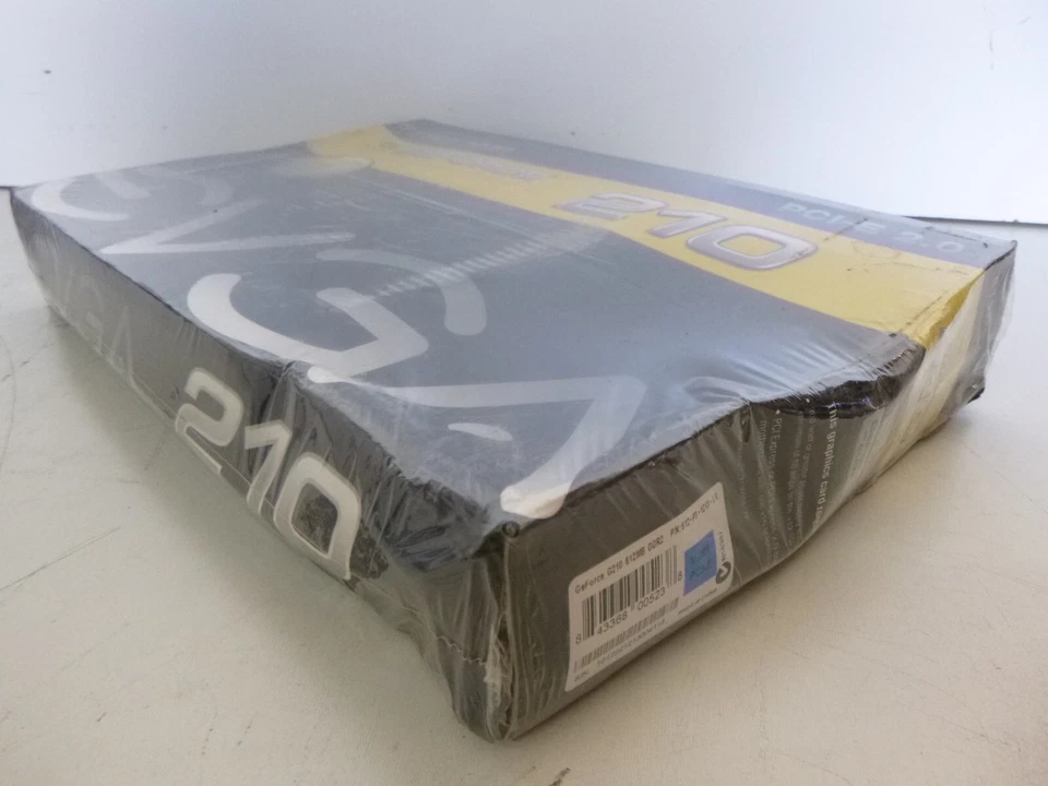 NVIDIA EVGA GeForce 210 512-P3-1213-LR 512MB DDR2 GPU PCI-E Graphics Card - Image 2 of 4