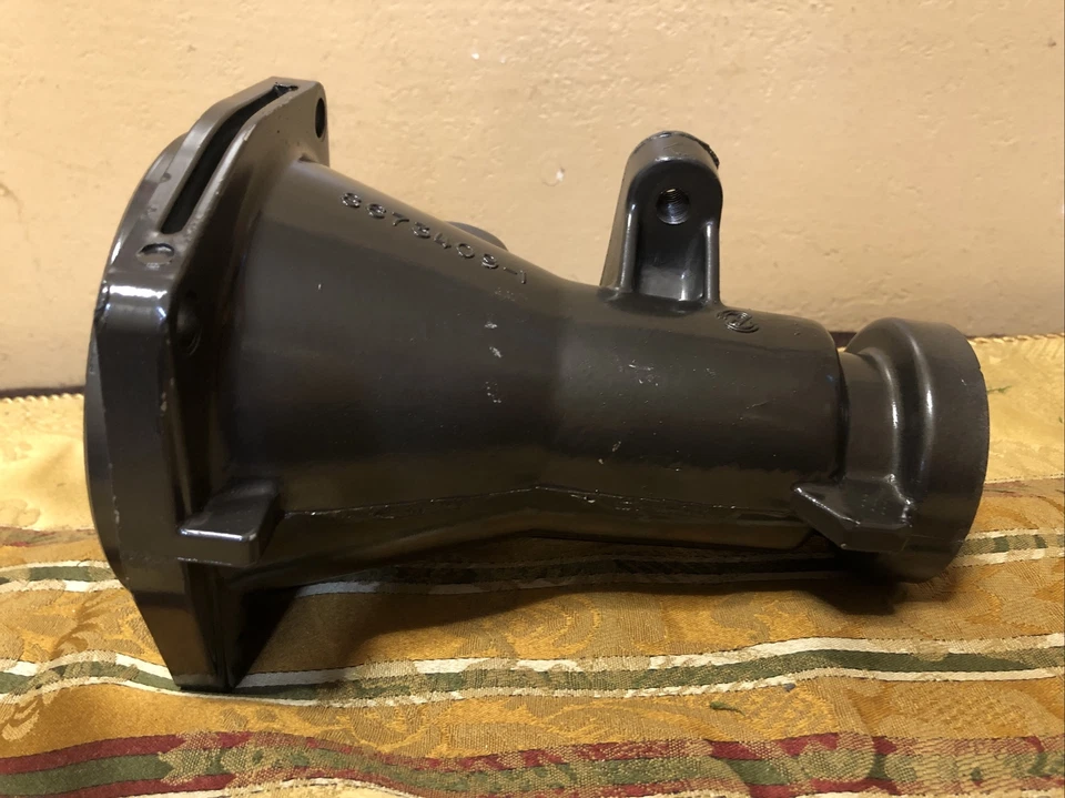 Chevrolet Corvette 1985-1986, cola de transmisión Buick e Impala. Foto 3 de 4