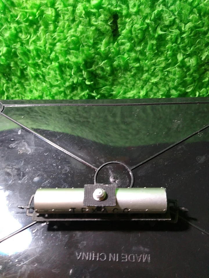 Vintage Micro-Trains N-Scale Tanker “Texaco Lone Star 000 Made In England - Image 2 of 4