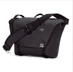 Arc'teryx Granville 10 Courier Bag Black Brand New | eBay