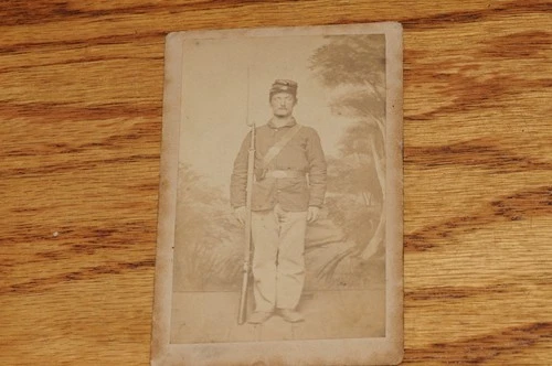 Civil War CDV Soldier With Rifle Alexandria Virginia Photo Photographer Bowdoin.