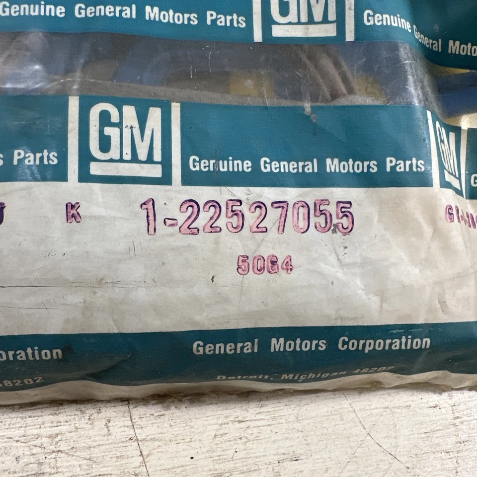 New OEM Sealed GM 22527055 GM Head Gasket Kit For Oldsmobile V6 Diesel 1982-1985 - Image 2 of 4