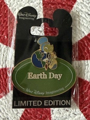 Disney Imagineering WDI Name Tag Badge Earth Day w/Jiminy Cricket Pin LE 300