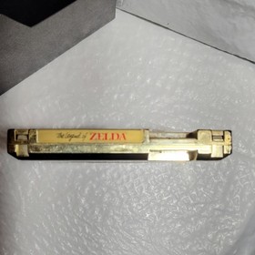 Nintendo The Legend of Zelda Gold Cartridge Nintendo NES 1987 Battery Save