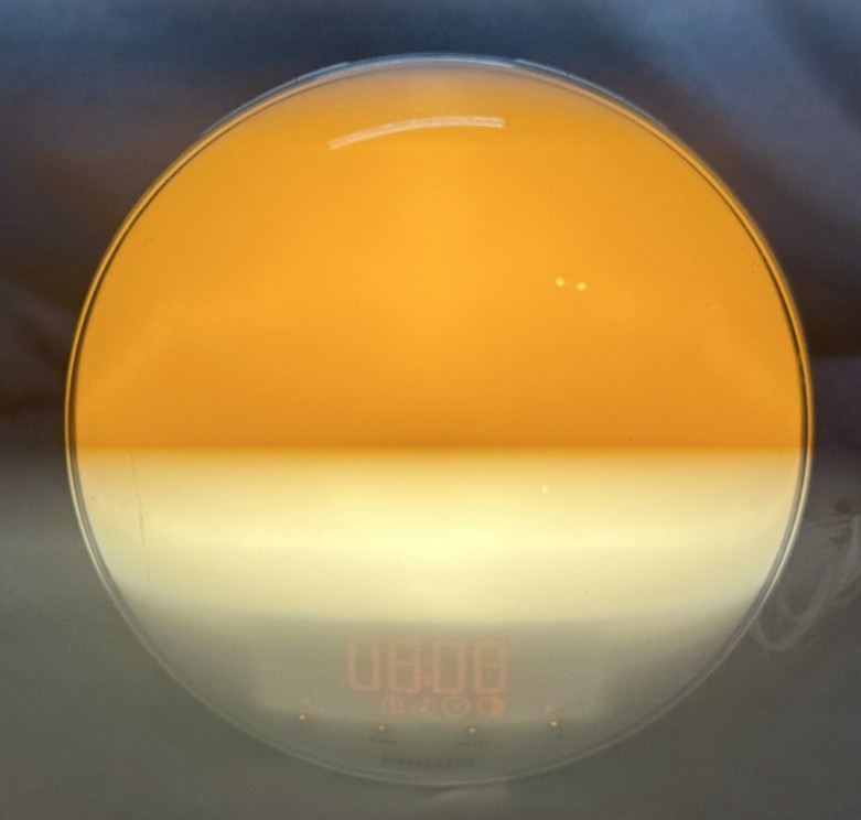 Philips SmartSleep Wake-up Light FM Alarm Clock Radio Sunrise Sunset HF3520 Plug