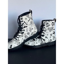 Volcom Youth Combat Boots Size 7 Graphic Print Lace Up NWOT Fits Women's 8.5