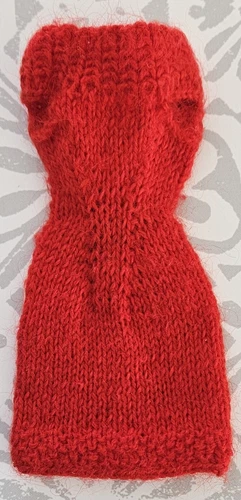 VINTAGE BARBIE DOLL KNIT RED DRESS WITH SNAPS