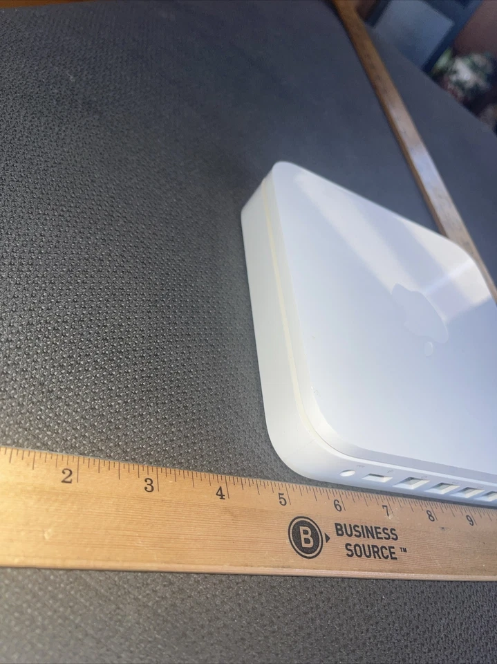 Apple Airport Extreme 5th Generation A1408 Base Station WiFi Wireless Router - Image 3 of 4