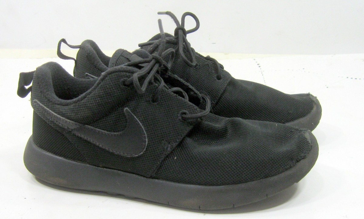 Nike Tn Triple Black Cool All Black Shoes Nike Roshe One Shoes