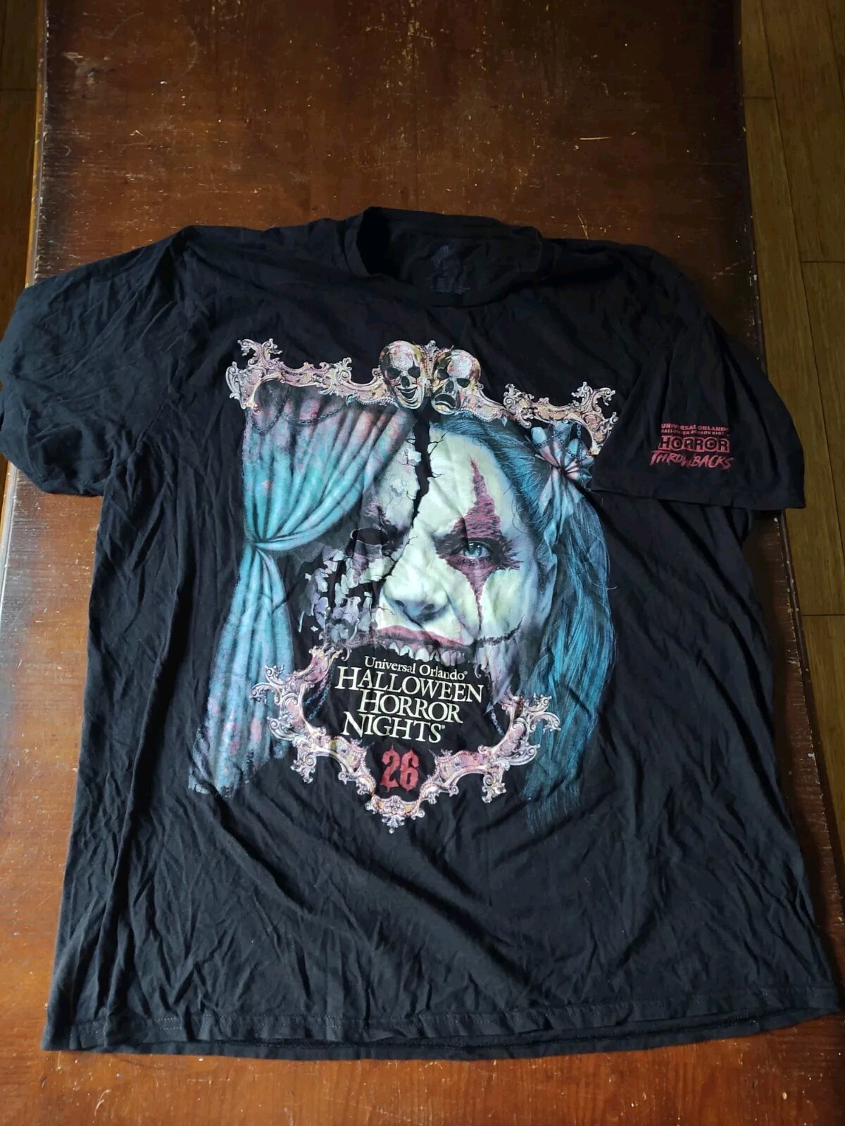 UNIVERSAL STUDIOS ORLANDO HALLOWEEN HORROR NIGHTS HHN 26 THROWBACKS 2XL SHIRT