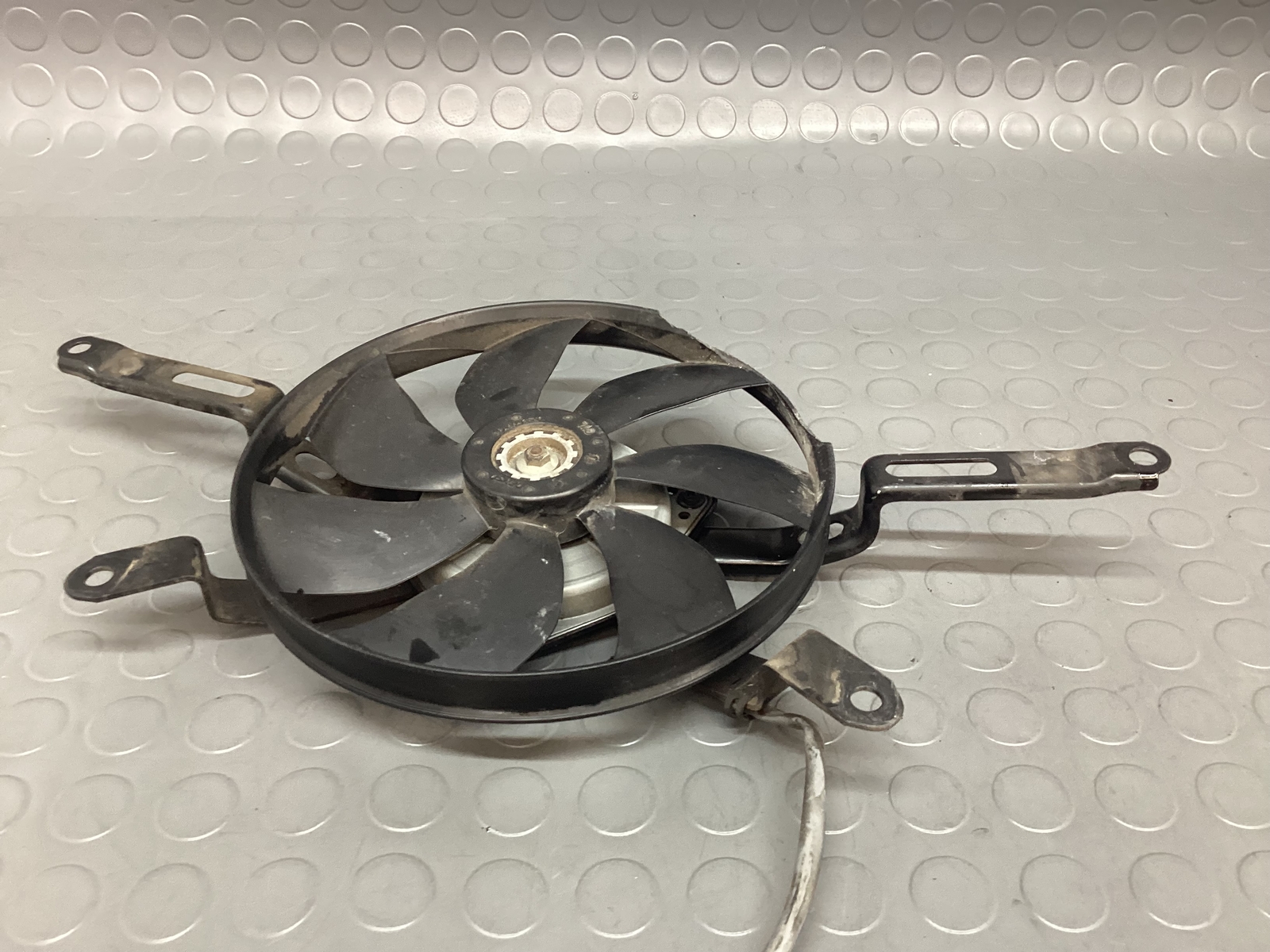 ELECTRIC FAN RADIATOR FAN YAMAHA MT-09 2013 2015-image