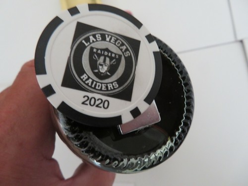 Las Vegas Raiders, NFL Debut 9-2020, "Share-a-Coke" 8oz Collector Bottle & Chip - Picture 6 of 12