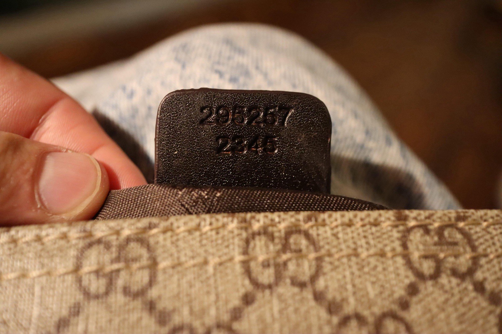 Gucci Monogram GG Supreme Flat Messenger Shoulder Crossbody Bag Chocolate thumbnail 13