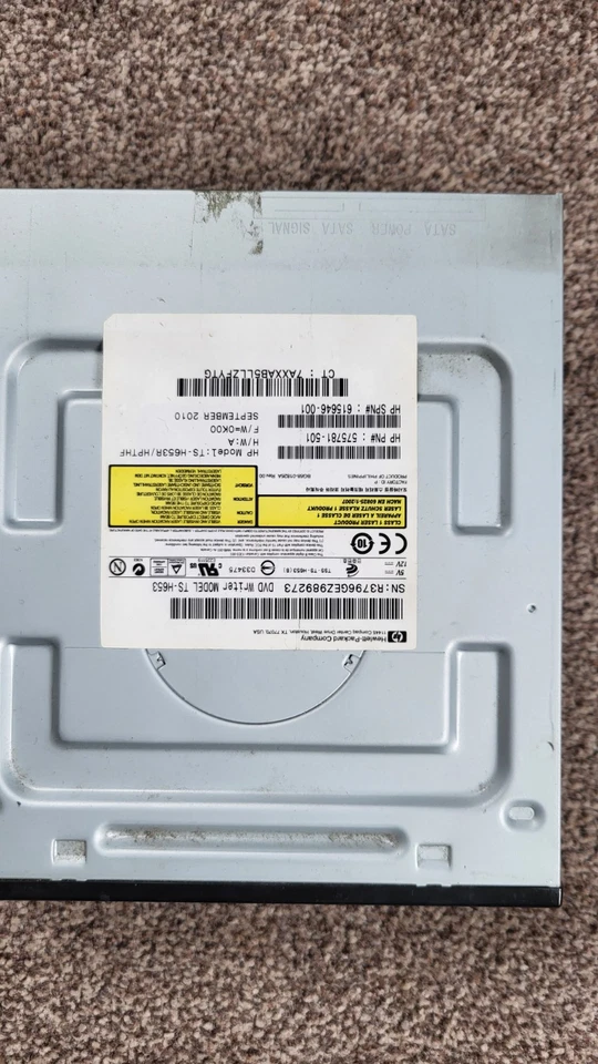 HP TS-H653R/HPTHF LightScribe DVD WRITER Optical SATA Drive TESTED! SHIPS FREE! - Image 2 of 4