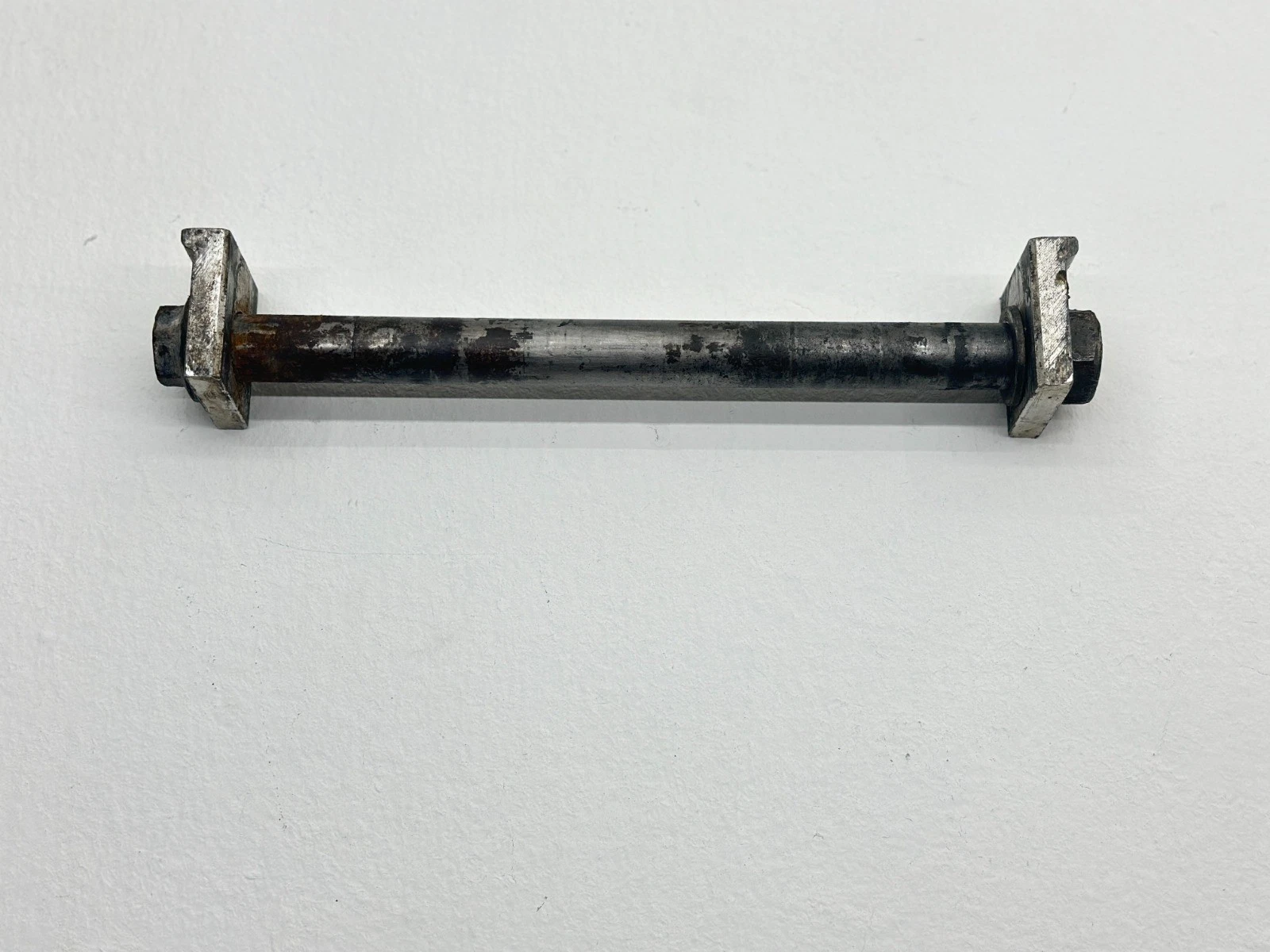 OEM Rear Wheel Axle Fits Yamaha YZ250 1998 Spindle Block 3JD-25381