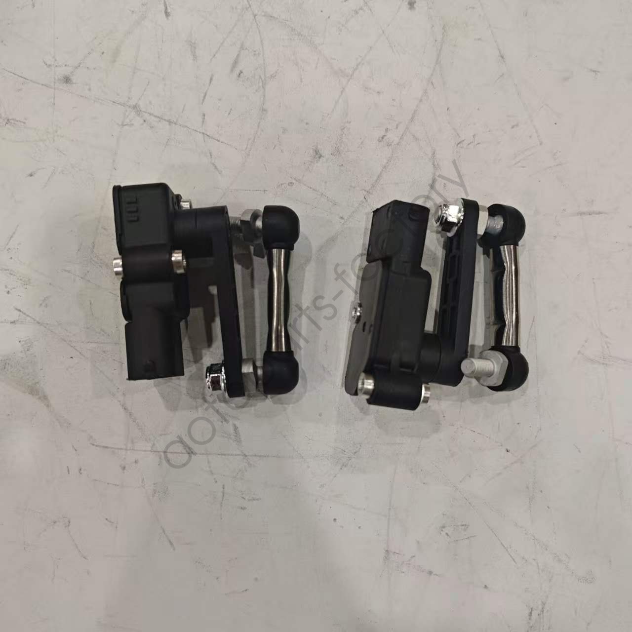 2x For Maserati Levante 3.0L V6 Rear Left&Right Vehicle Height Sensor 670037527