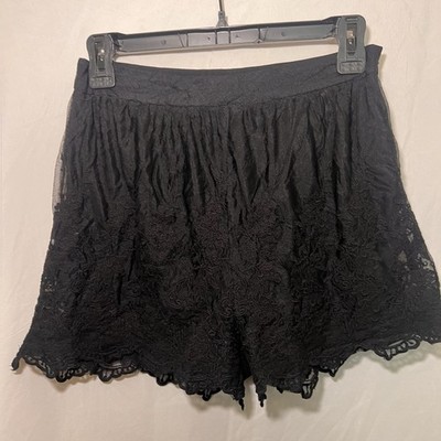 AMBIANCE Junior Women s Black Lace Midi Shorts Size M