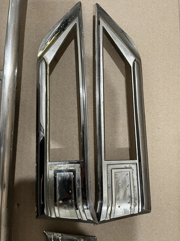 1970 1971 1972 Oldsmobile Olds Cutlass Supreme SX Set OE Side Moulding Trim - Image 4 of 4