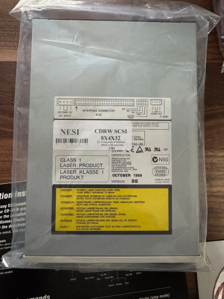 NEW OLD STOCK Sony SCSI CD Recorder CD-R CD-RW 8x/4x/32x CRX140S - DRIVE SEALED - Image 4 of 4