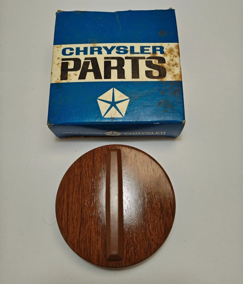 Dodge Plymouth Belvedere Coronet 1968-1970 tapa de gasolina de grano de madera 2883819 nuevo en stock Foto 3 de 4