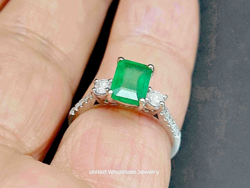1.88ct Genuine Mined Real Emerald And Diamond 3 Stone Ring Solid 14K White Gold