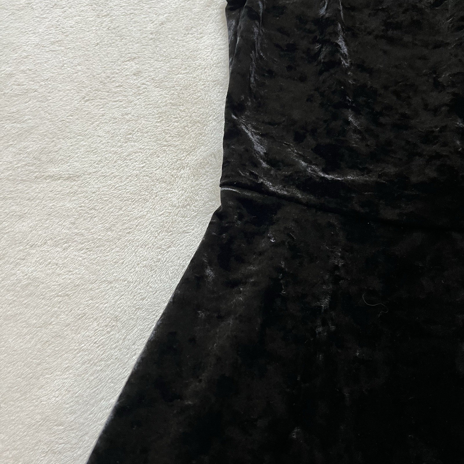 Women’s Romantic Goth Black Crushed Velvet Skater Dress Divided Size 4