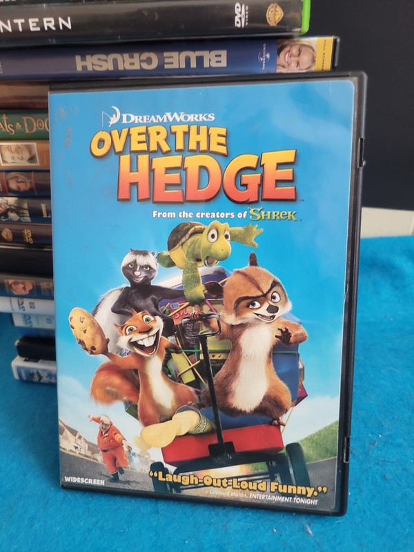 Over the Hedge Bruce Willis Garry Shandling Steve Carell Wanda Sykes PG USED DVD