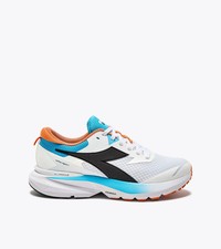 Image of Men's Diadora Mythos Blushield Vigore 3, White/Black/Aquarius, 10 D Medium US