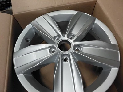 Original Volkswagen Felge 2K5601025Q8Z8 B-Ware - Bild 1 von 3