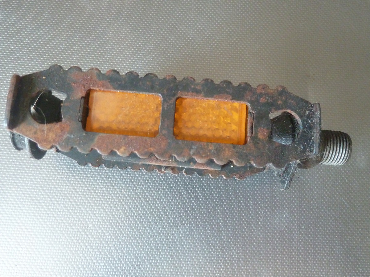 ANCIENNE PAIRE DE Pedale Velo Lyotard 460D 14 X 125 Old Bicycle Pedal