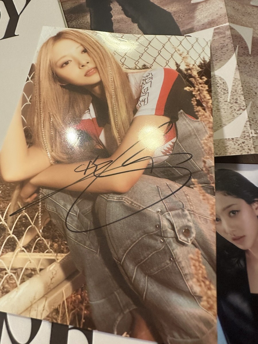 Twice Tzuyu Autographed Photo Card + Ready to Be Album | eBay