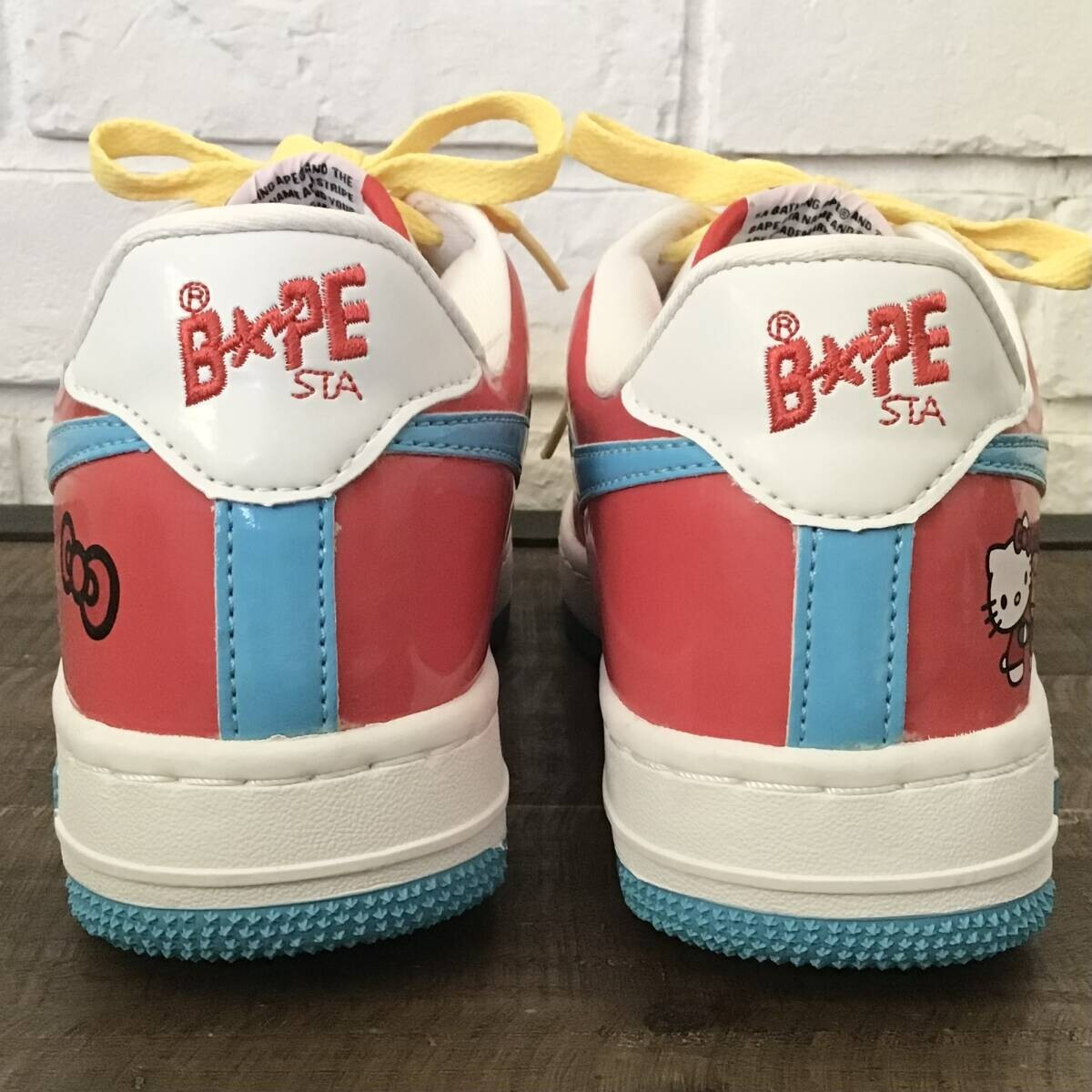 2010 SANRIO HELLO KITTY MILO BAPE STA sneakers NIGO A Bathing Ape