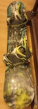 Snowboard Rome SDS, noir et vert neon, 153 cm long, avec attachments, bon etat