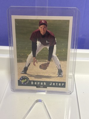 1992 Classic Draft Picks - #6 Derek Jeter (RC) NY Yankees HOF  591 
