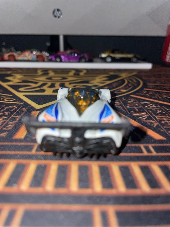 风火轮 2012 年比以往更快 #6/10 马自达 Furai 白色 — 第 3/4 张图片