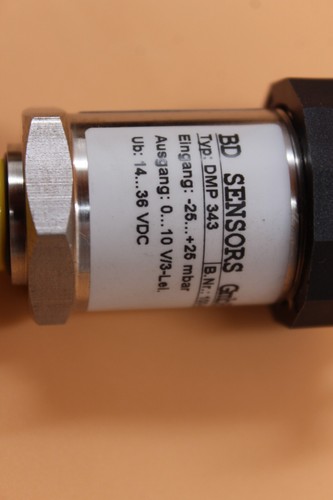 BD DMP343 Pressure Transmitter -25...+25mbar 0...10V - Picture 6 of 8