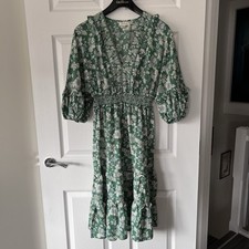 Max Studio London Floral Tiered Midi Dress Women’s Medium Green Ruffle Boho